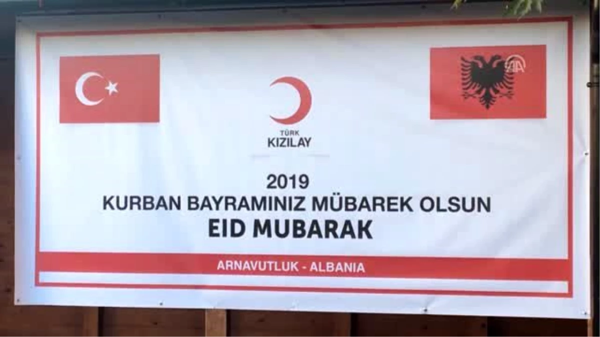 Türk Kızılaydan Arnavutluk\'ta kurban bağışı
