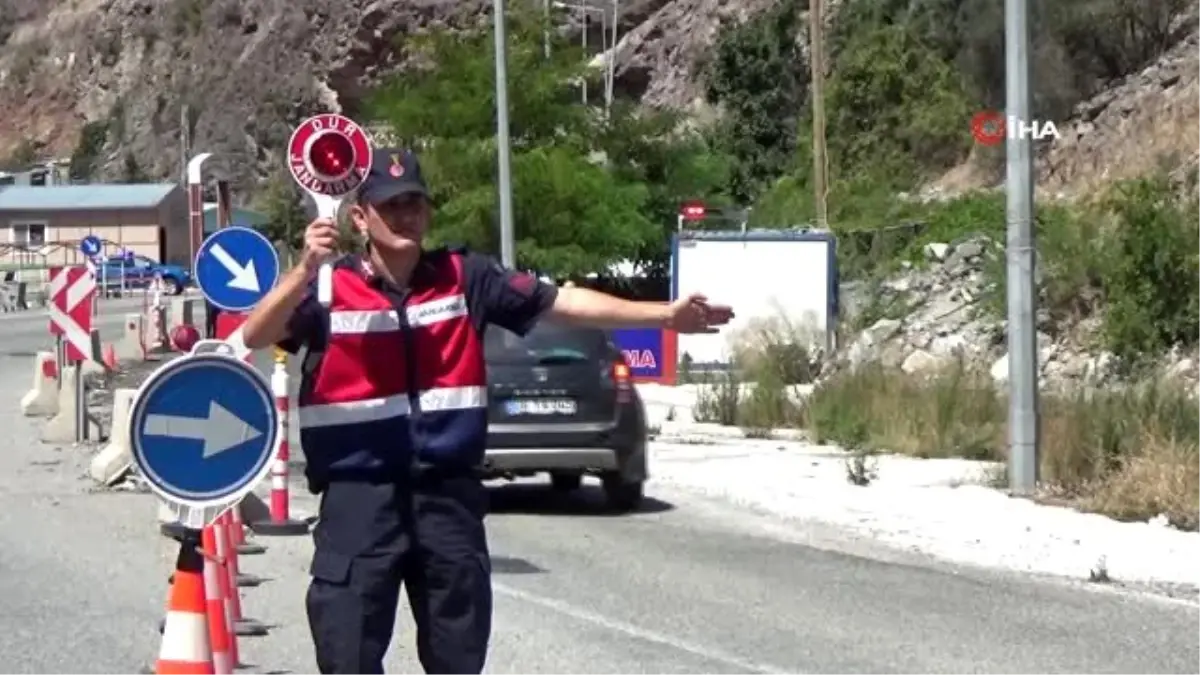 Jandarma ekiplerinden bayram trafik denetimi