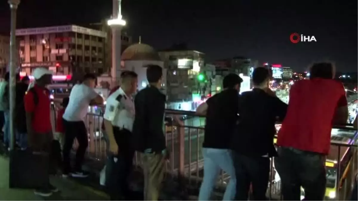 Lüks aracın karıştığı kazayı film gibi izlediler