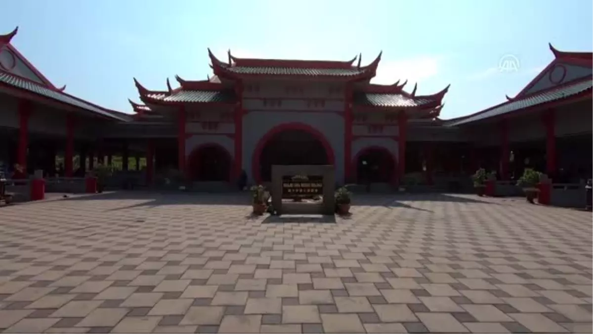 Malezya\'nın Çin mimarili camisi: Masjid Cina