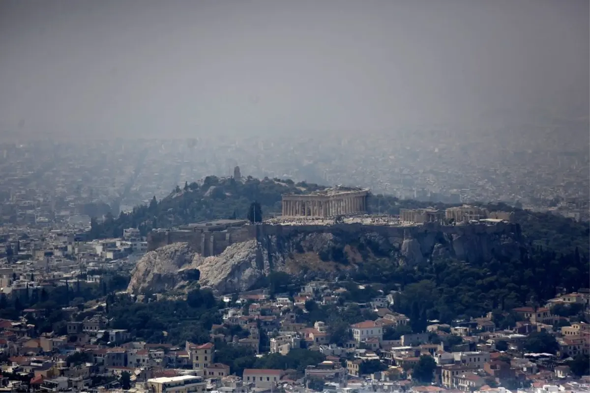 Yunanistan\'da korkutan yangın