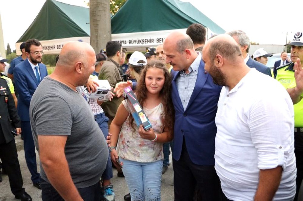 Bakan Soylu: "Gidişiniz kemerli olsun dönüşünüz kemerli olsun diyoruz"
