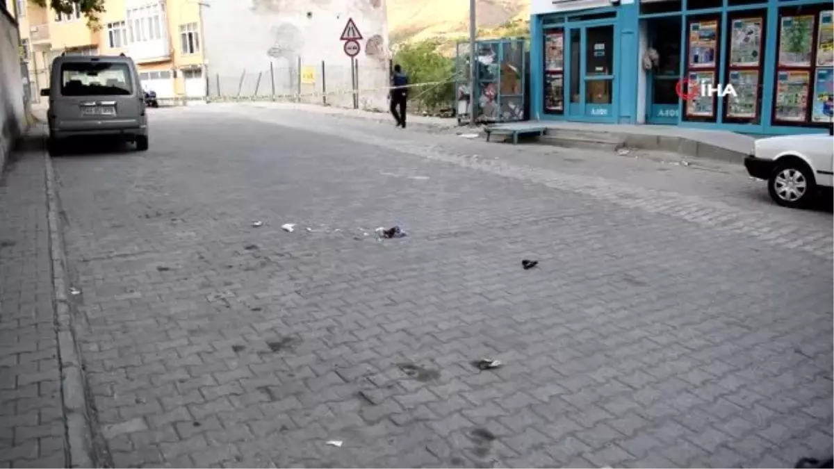 Çocukları gösterilmeyince silahla kendini yaraladı