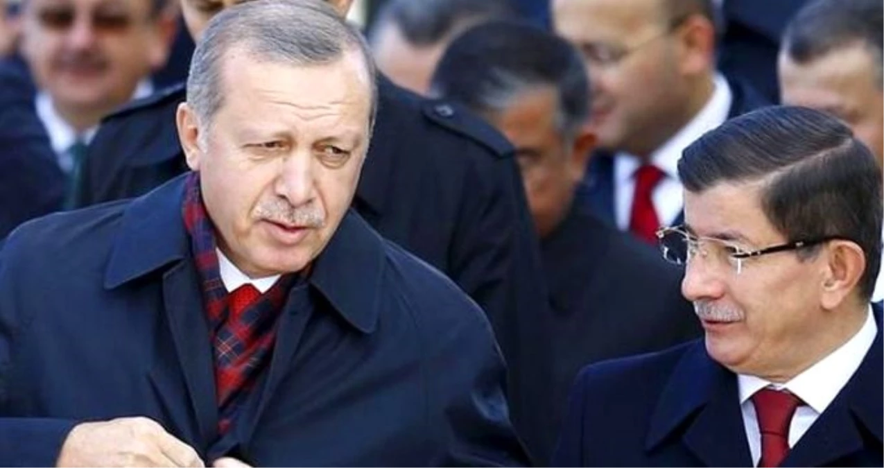 Eski Başbakan Davutoğlu\'nun, yayımladığı mesajda Cumhurbaşkanı Erdoğan\'dan bahsetmemesi dikkat çekti