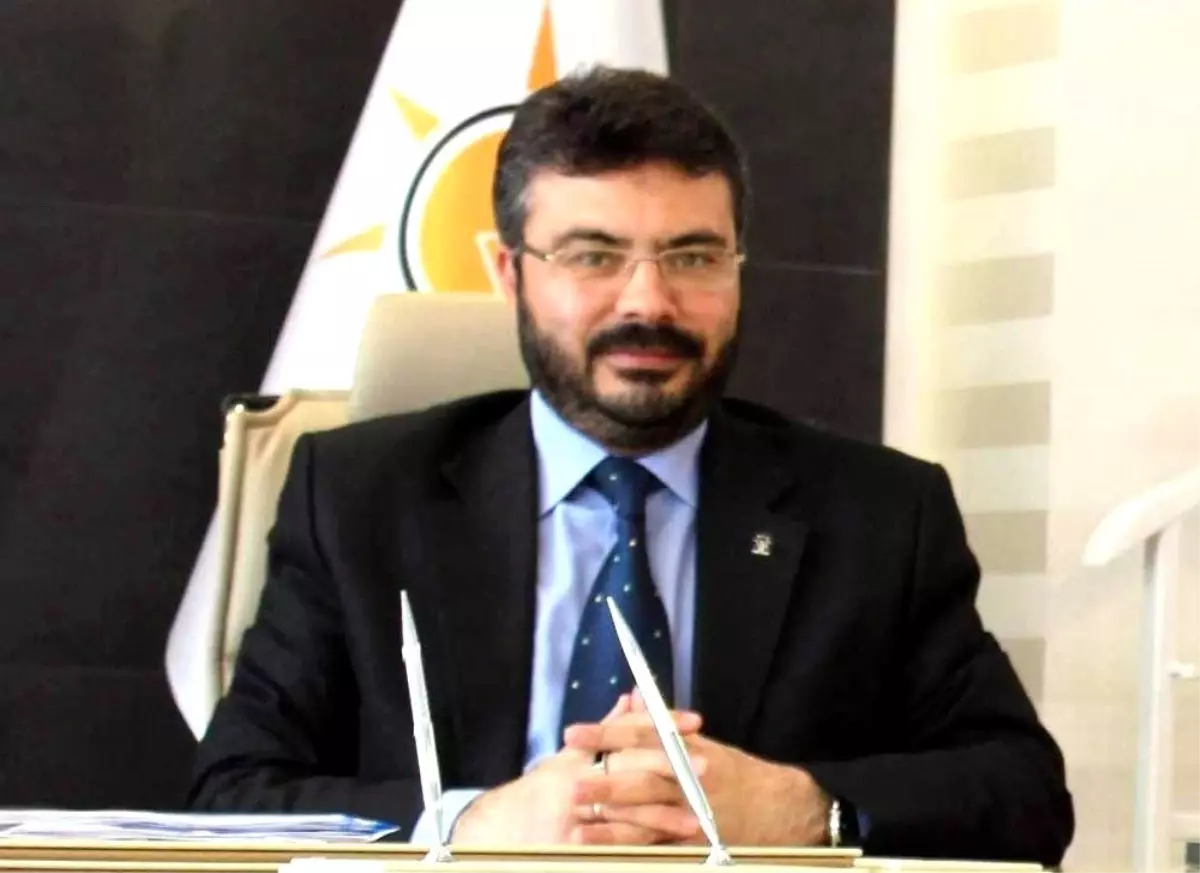 Özmen; "18 yaşında ve hep 18 yaş heyecanıyla durmak yok yola devam"