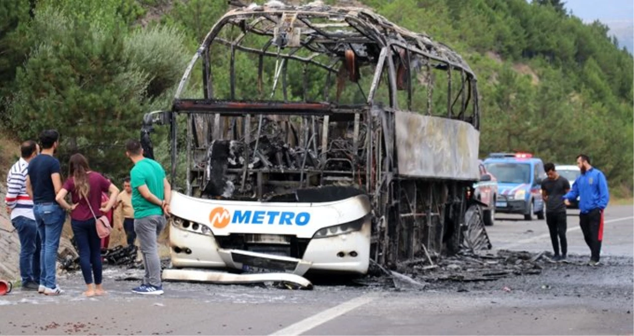 50 kişiyi taşıyan yolcu otobüsü alev alev yandı!