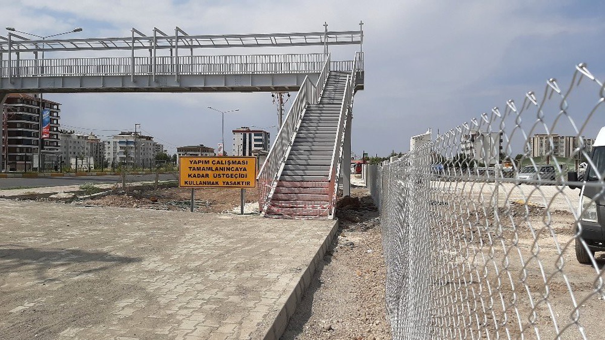 Adıyaman\'da ki üst geçit komedisi sona erdi