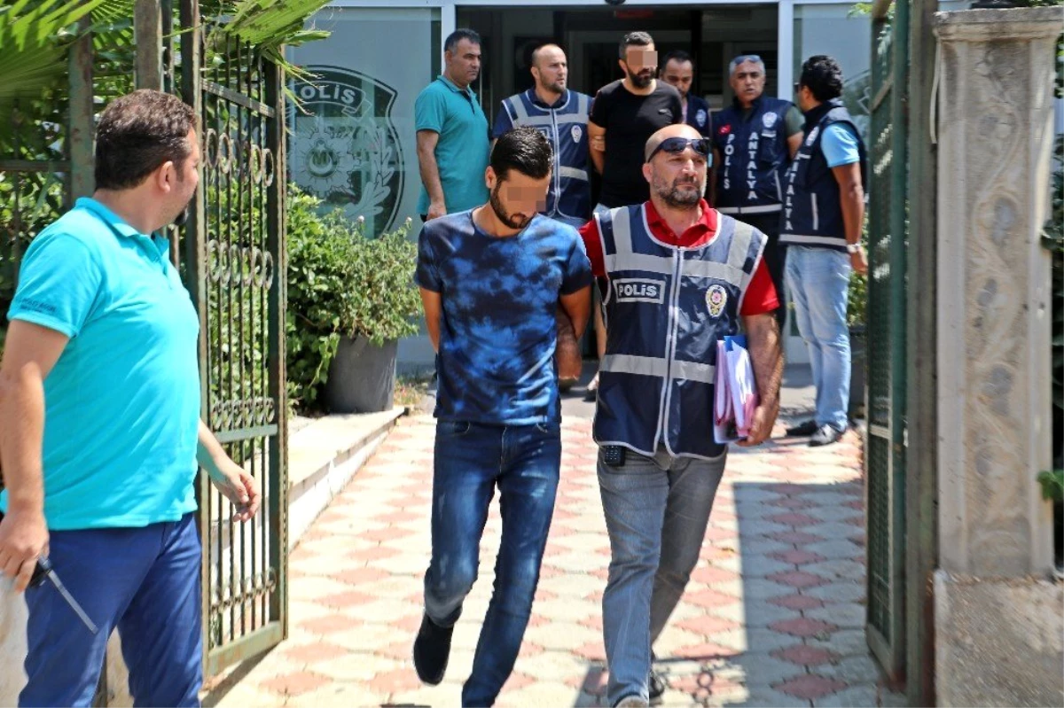 Antalya\'da yaralama, iş yeri ve otomobil kurşunlama iddiasına 2 gözaltı