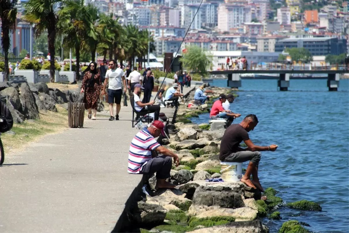 Bayramı gezerek ve eğlenerek değerlendirdiler