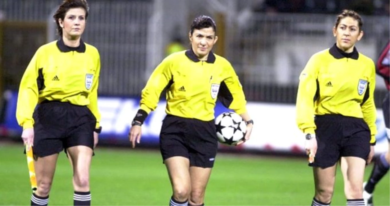 FIFA kokartlı ilk Türk kadın hakem Lale Orta: Süper Kupa maçının hakemi gayet başarılıydı