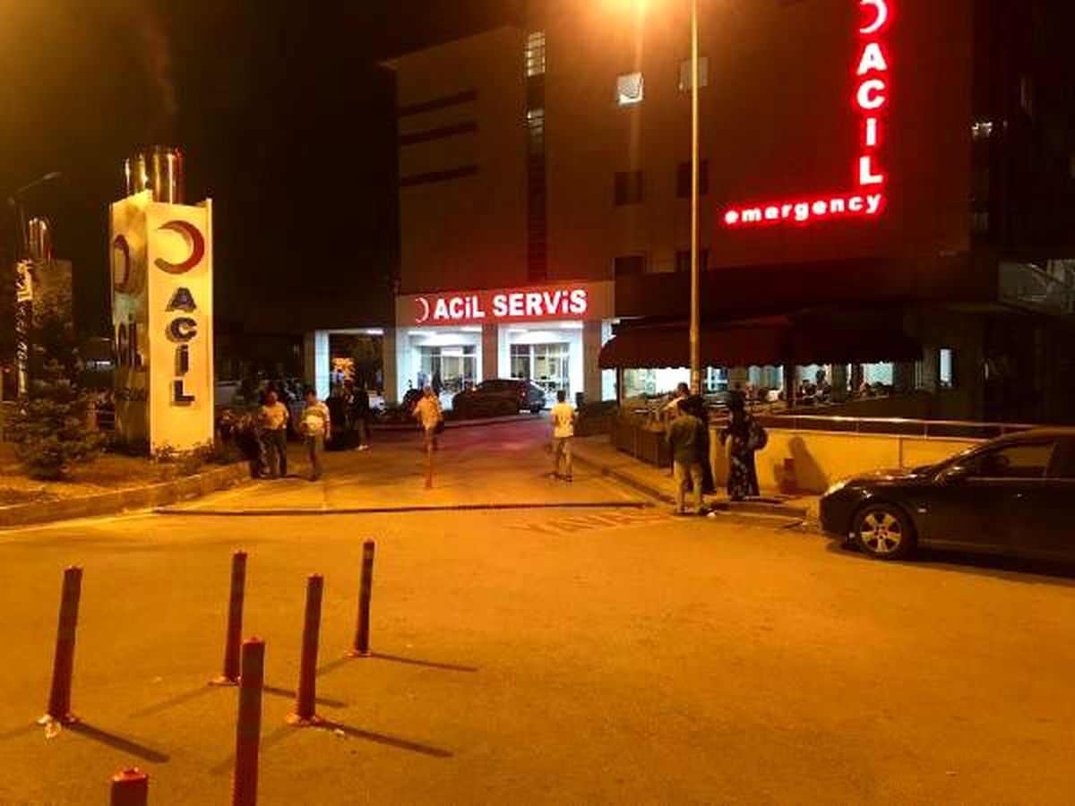İki grup arasında çıkan kavgada pompalı tüfekle ateş açıldı: 17 yaralı