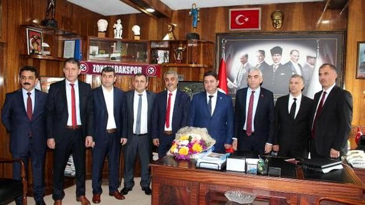 Madenciler Zonguldak Kömürspor\'a 60 bin TL destek verdi