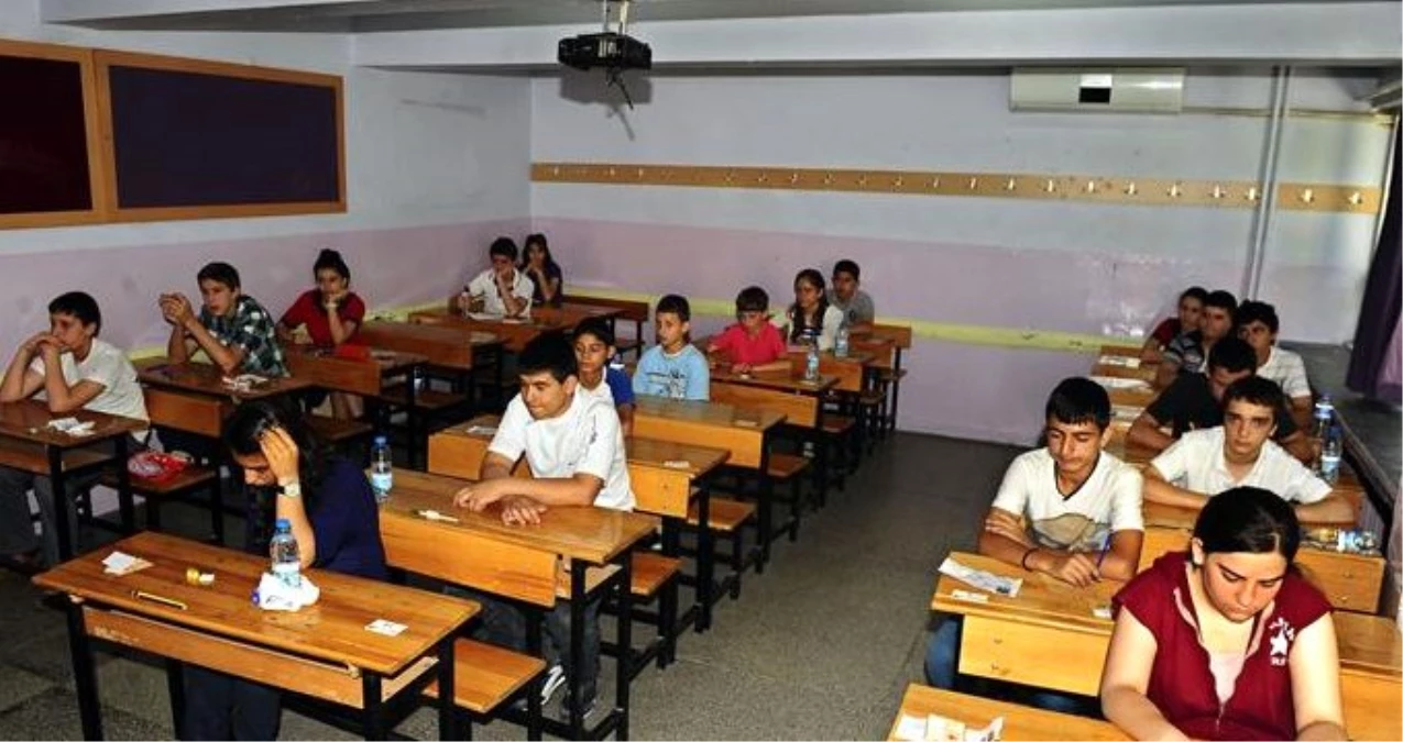 Milli Eğitim Bakanlığı\'ndan devlet okullarında özel sınıf iddialarına soruşturma