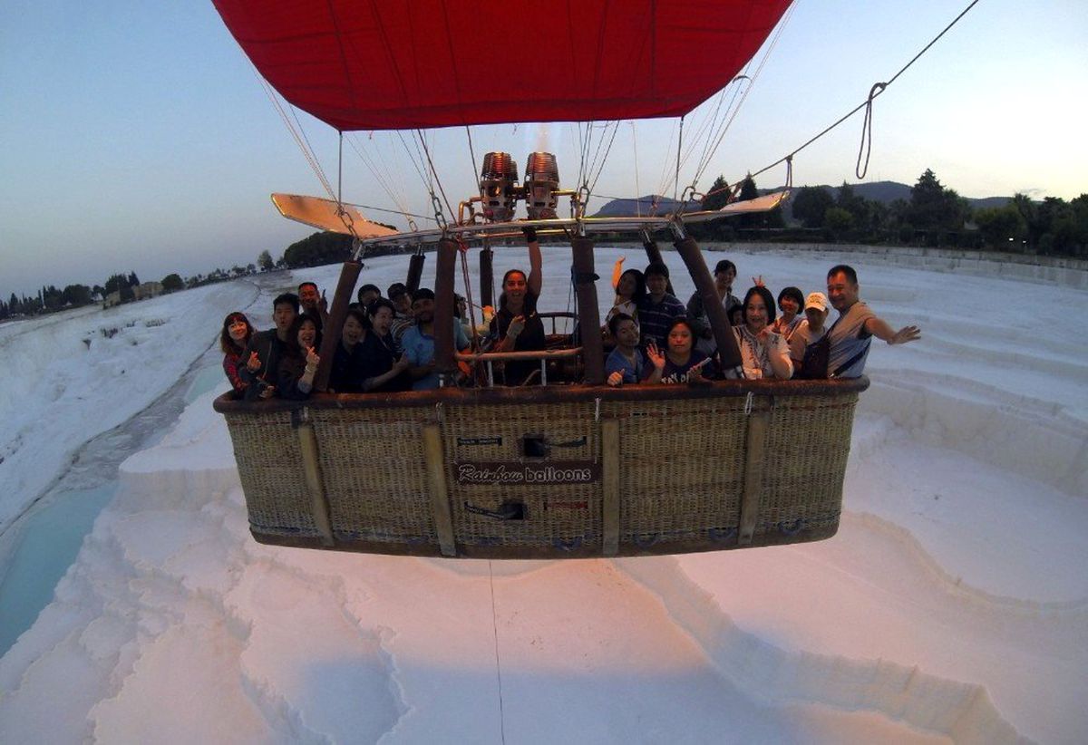 Pamukkale balon turları 3 gün kadın pilotlar ile yapıldı