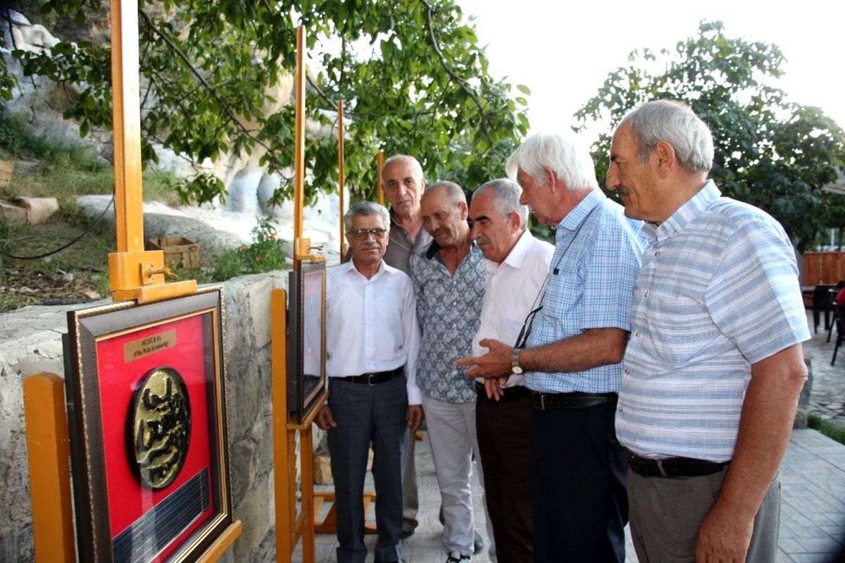 Sıfır atıkla sergi açtı