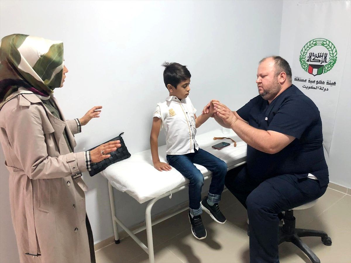 Suriyeli Muhammed, protez eline kavuştu