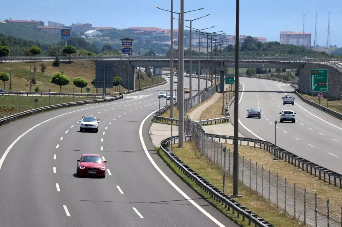 TEM\'in Bolu geçişinde bayram dönüşü trafiği rahat