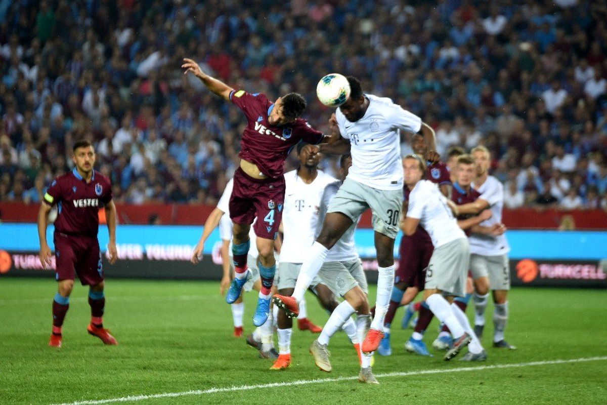 Trabzonspor, UEFA Avrupa Ligi\'nde tur atladı