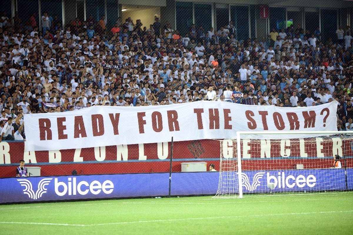 UEFA Avrupa Ligi: Trabzonspor: 1 - Sparta Prag: 0 (İlk yarı)