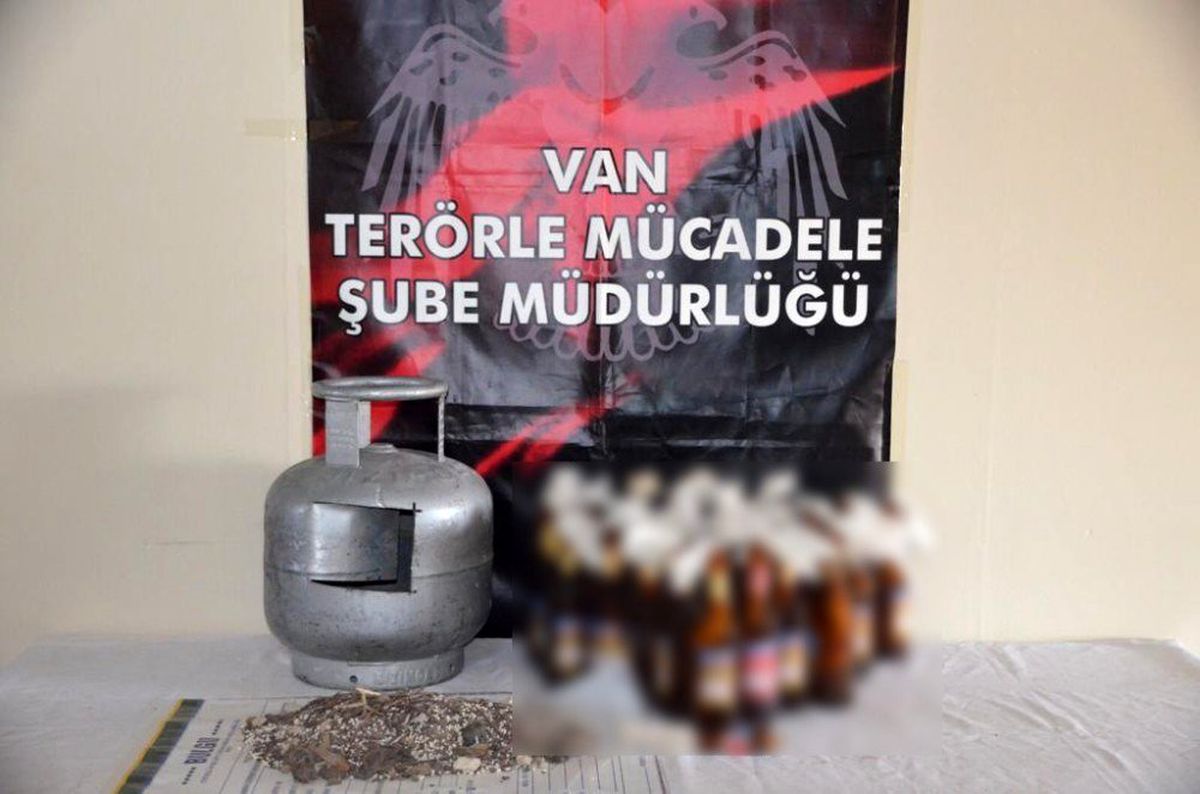Van\'da terör operasyonu: 8 gözaltı