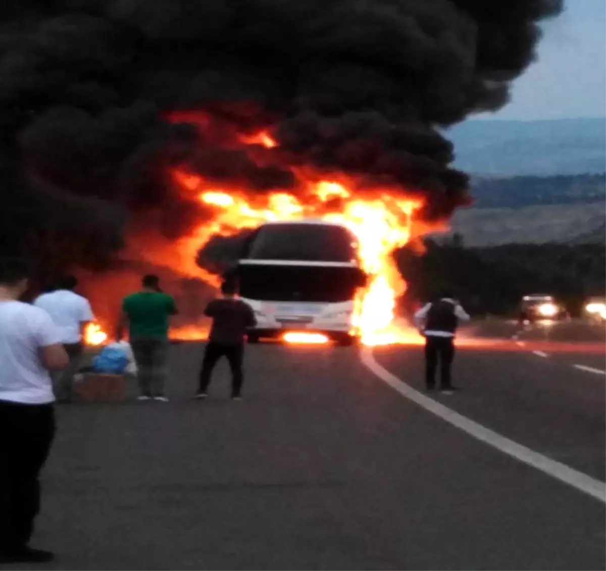 Yine otobüs yangını: 50 yolcu ölümden döndü