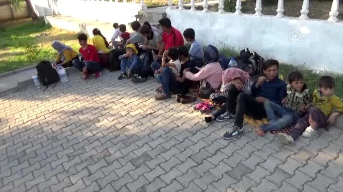 55 düzensiz göçmen yakalandı