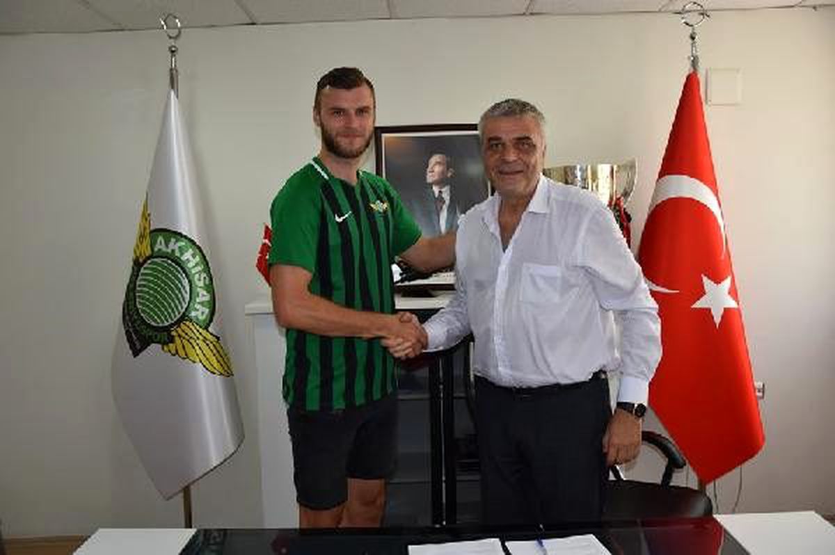 Akhisar\'da Hadzic\'ten 3 yıllık imza