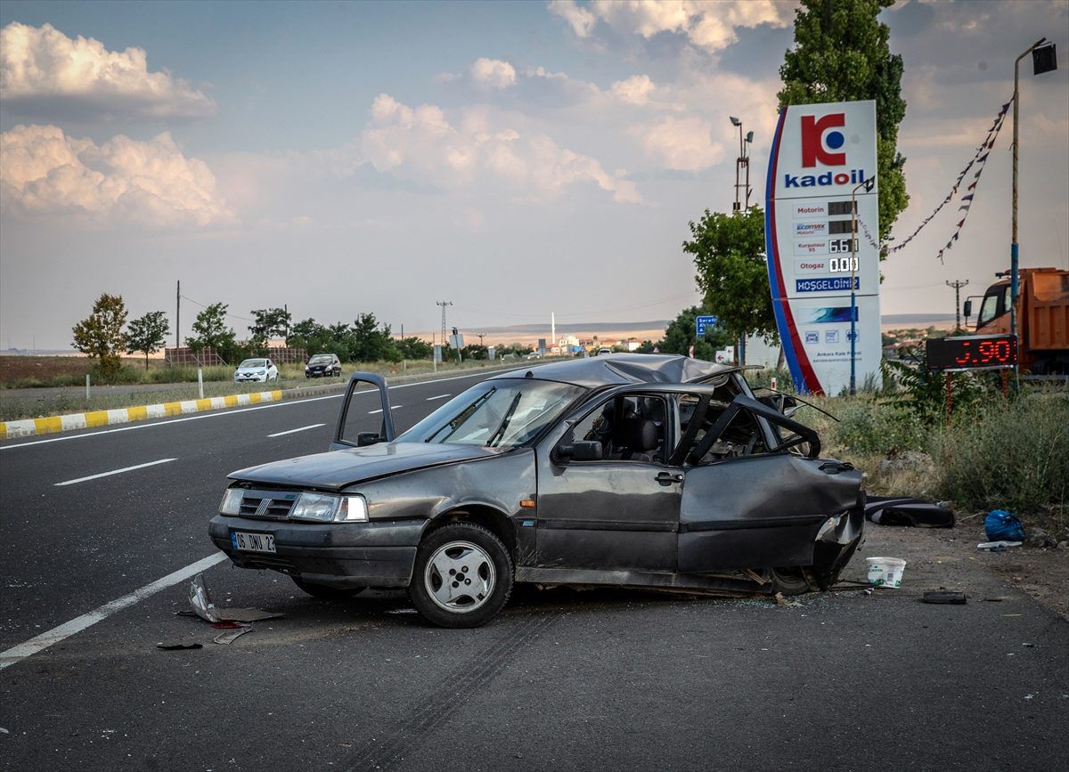 Ankara-Konya kara yolunda kaza: 5 yaralı