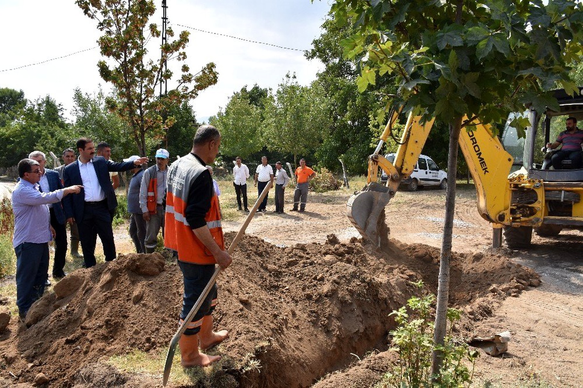 Başkan Geylani, içme suyu çalışmalarını inceledi