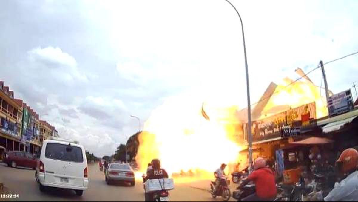 Kamboçya\'da 2 tonluk LPG tankı patladı: 13 yaralı