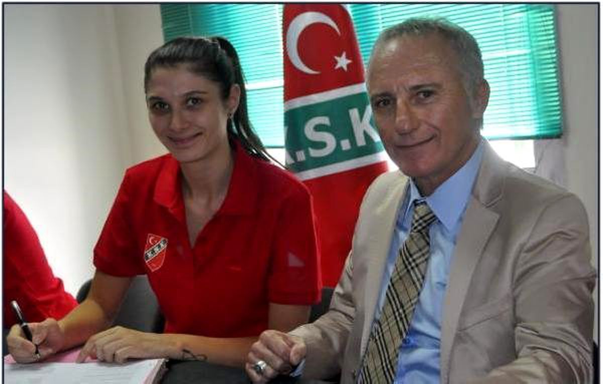Karşıyaka camiası Dökel\'e ağlıyor