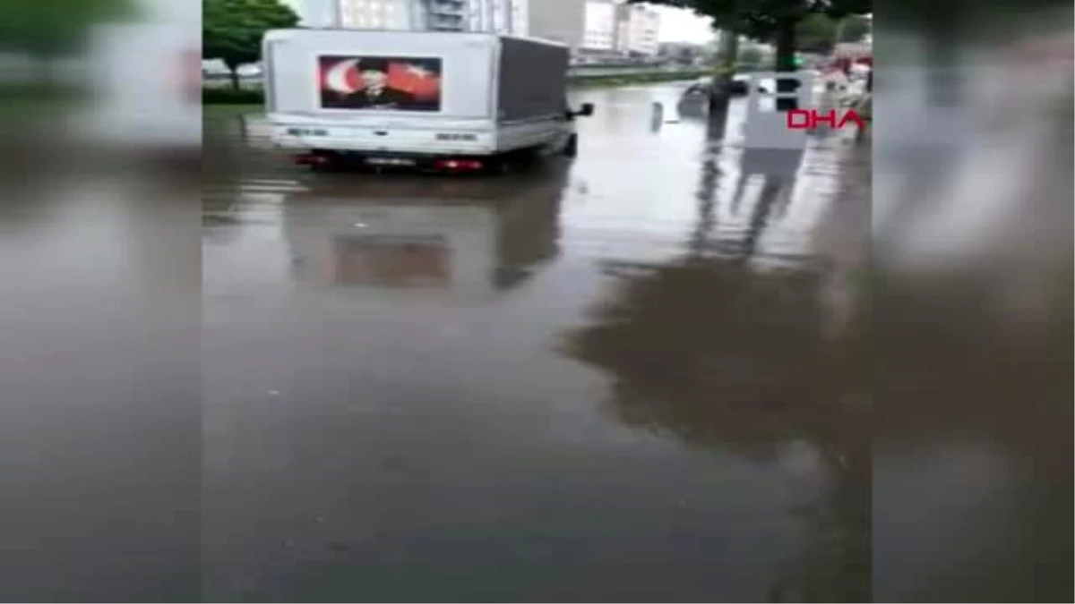Kocaeli\'de yağmur etkili oldu