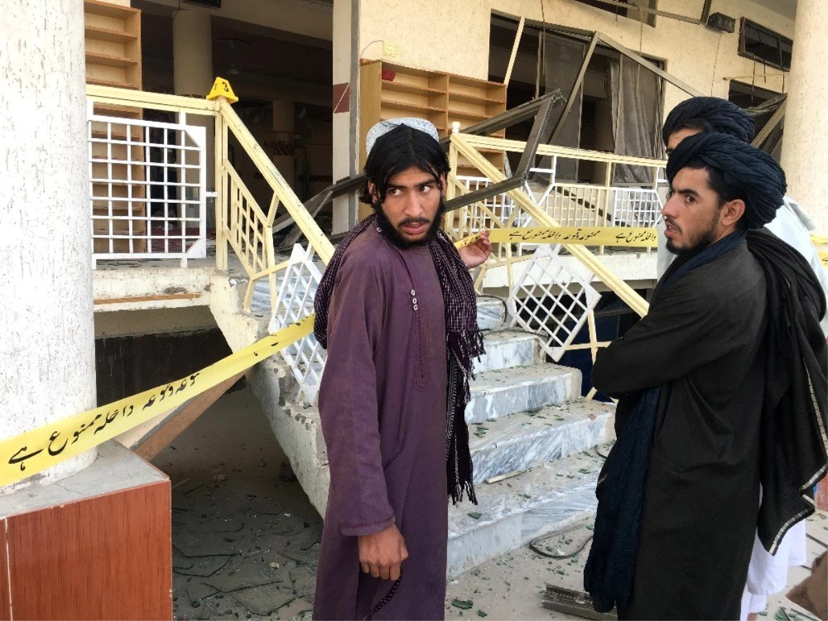 Pakistan\'daki cami saldırısında Taliban liderinin kardeşi öldü