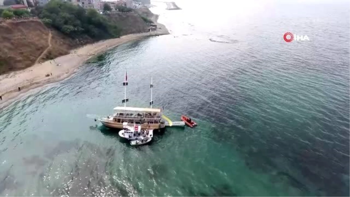 Sinop\'ta karaya oturan tekne kurtarıldı...Tekne havadan görüntülendi