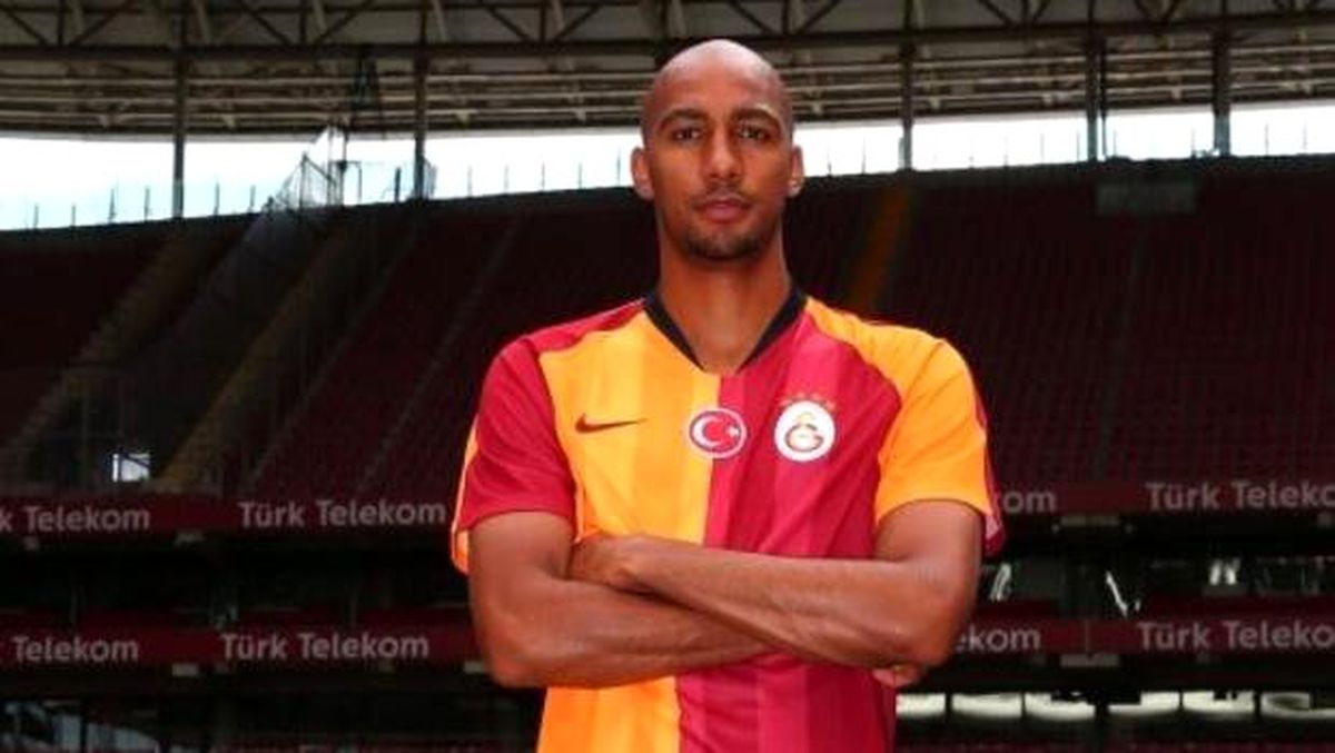 Son dakika... Galatasaray Nzonzi\'yi resmen açıkladı!