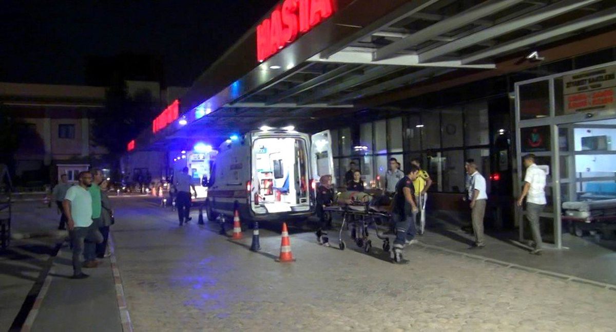 Suriye sınırında askeri araç devrildi: 8 asker yaralı