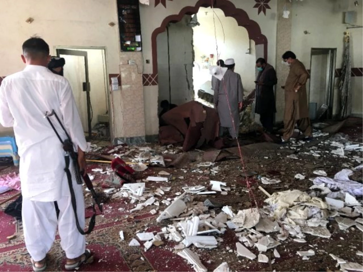 ABD ile müzakerelere başlayan Taliban liderinin kardeşi cami saldırısında öldürüldü