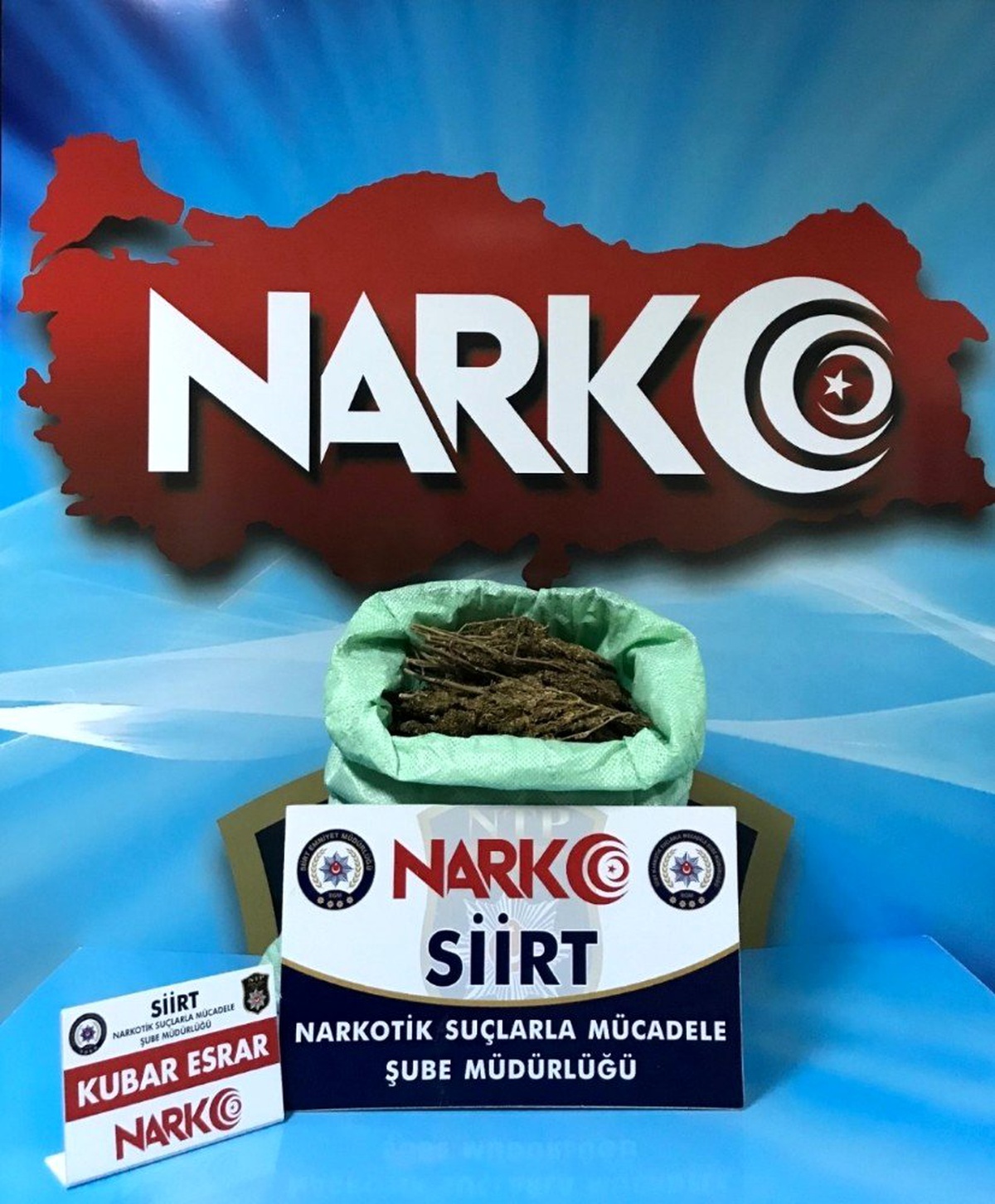 Uyuşturucu ticareti yapan 2 kişi tutuklandı