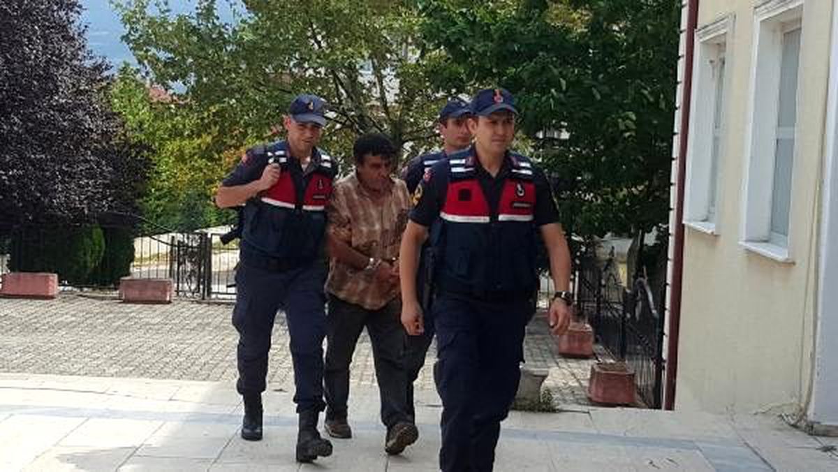 6 yıl hapis cezasıyla aranan zanlı sahte kimlikle yakalandı
