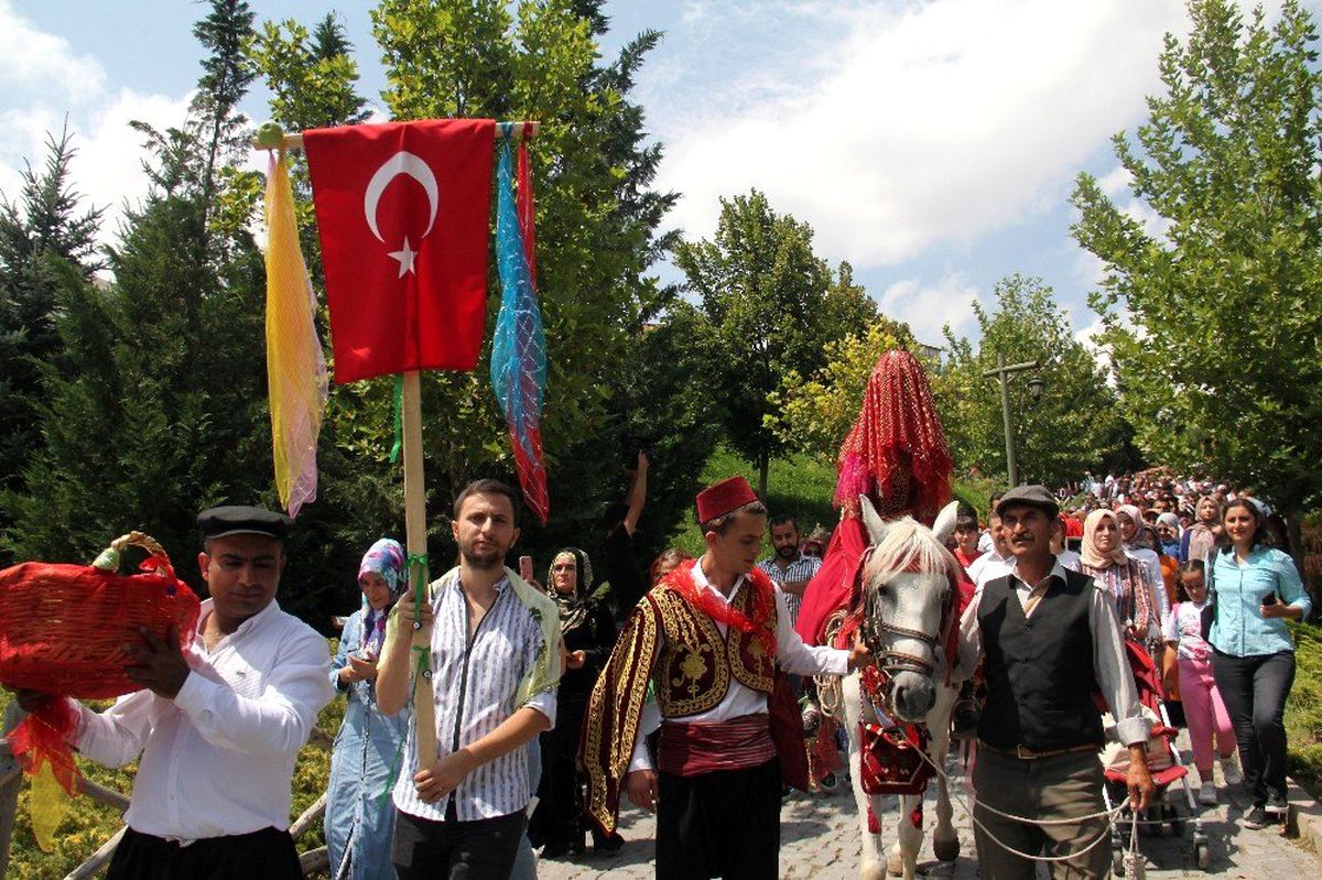 Ankara\'da geleneksel köy düğünü