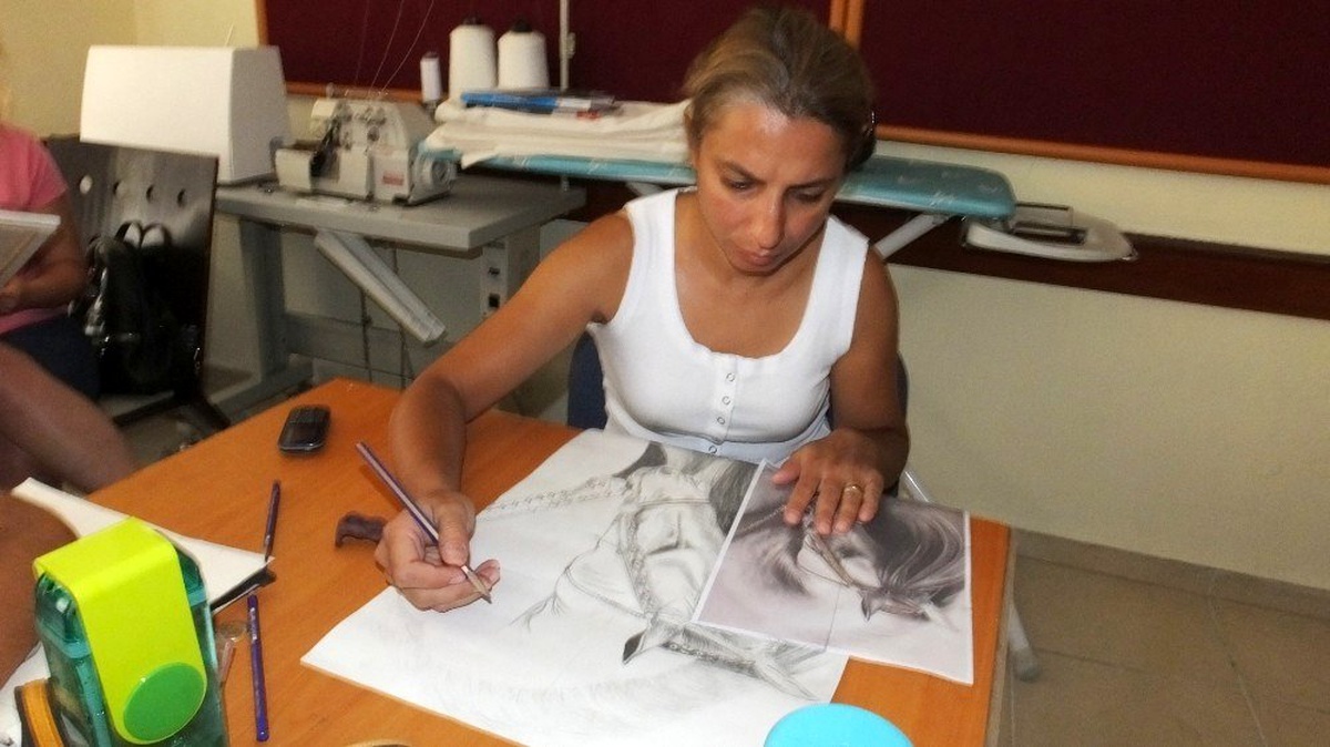 Burhaniye\'de anneler ve çocukları aynı kursa katıldı