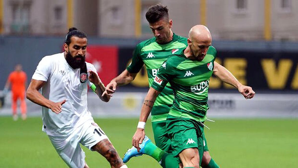 Bursaspor mağlubiyetle başladı