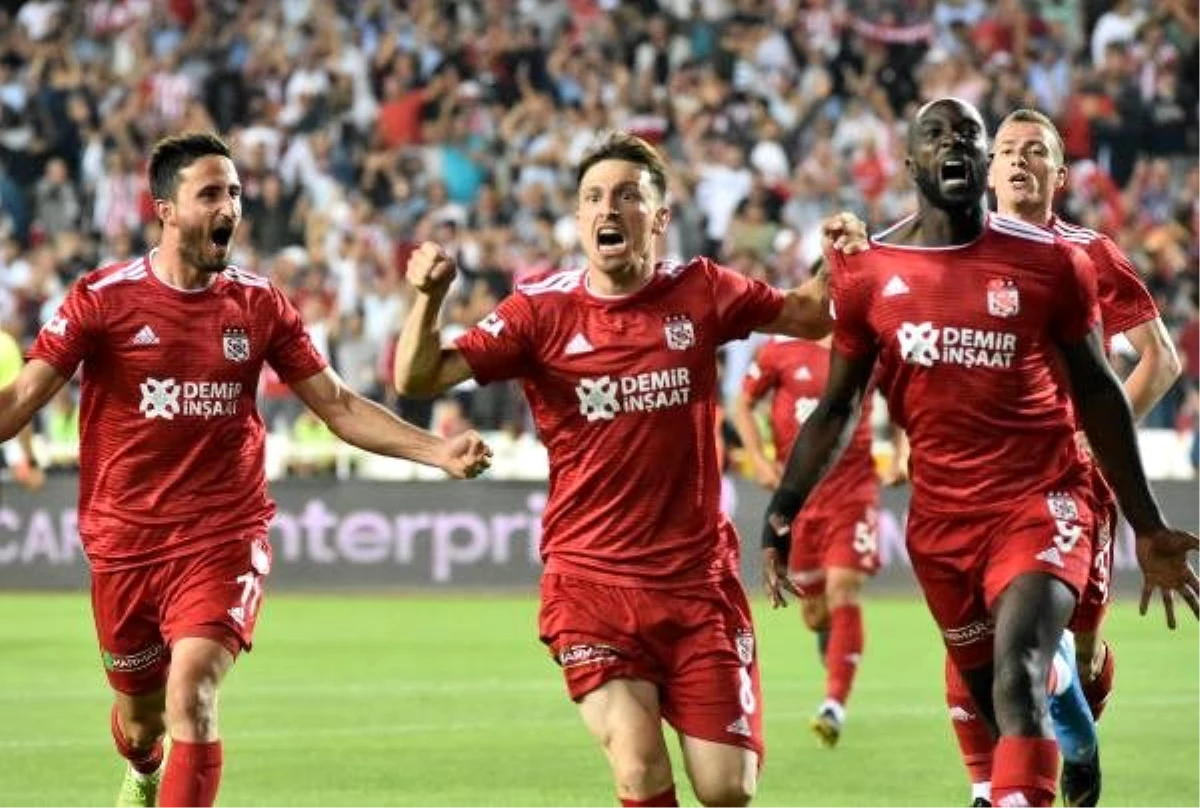 Demir Grup Sivasspor - Beşiktaş: 3-0