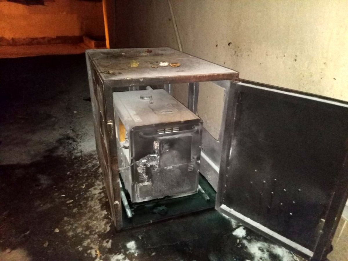 Diyarbakır\'da ASM\'nin jeneratörü 2 saat aralıksız çalışınca küle döndü