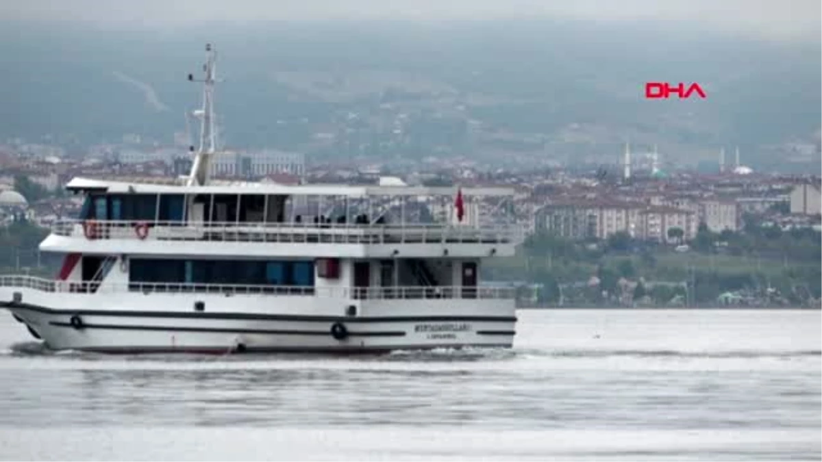 KOCAELİ Depremde iki bacağını kaybeden Ufuk, deniz altındaki enkaza kitabını bıraktı