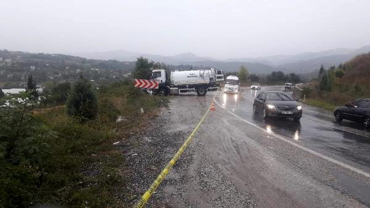 Kontrolden çıkan tanker, 5 araca çarptı: 2\'si ağır 5 yaralı