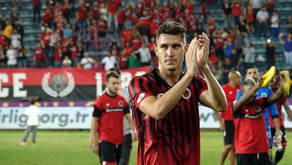 Mert Çetin: "Onursal başkanımız İlhan Cavcav\'a sonsuz şükranlarımı sunuyorum"