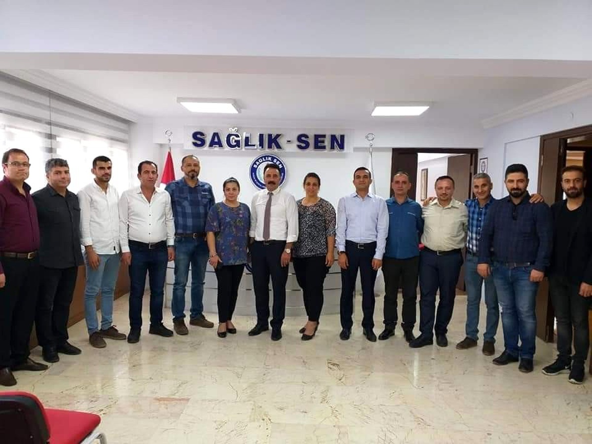 Sağlık-Sen İzmir 1 No\'lu Şube Başkanı Yıldırım, "Acilen yeni bir teklif bekliyoruz"