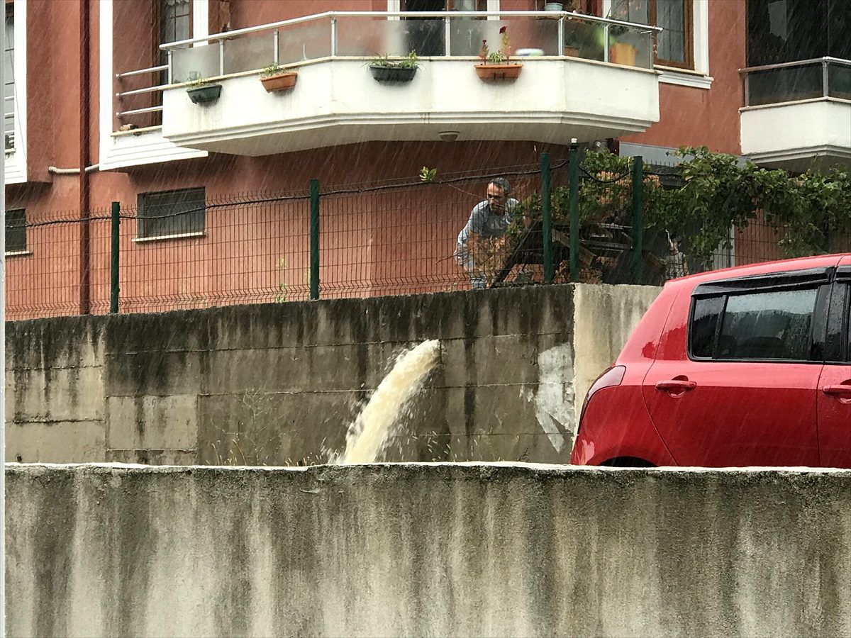 Sakarya\'da sağanak etkili oldu