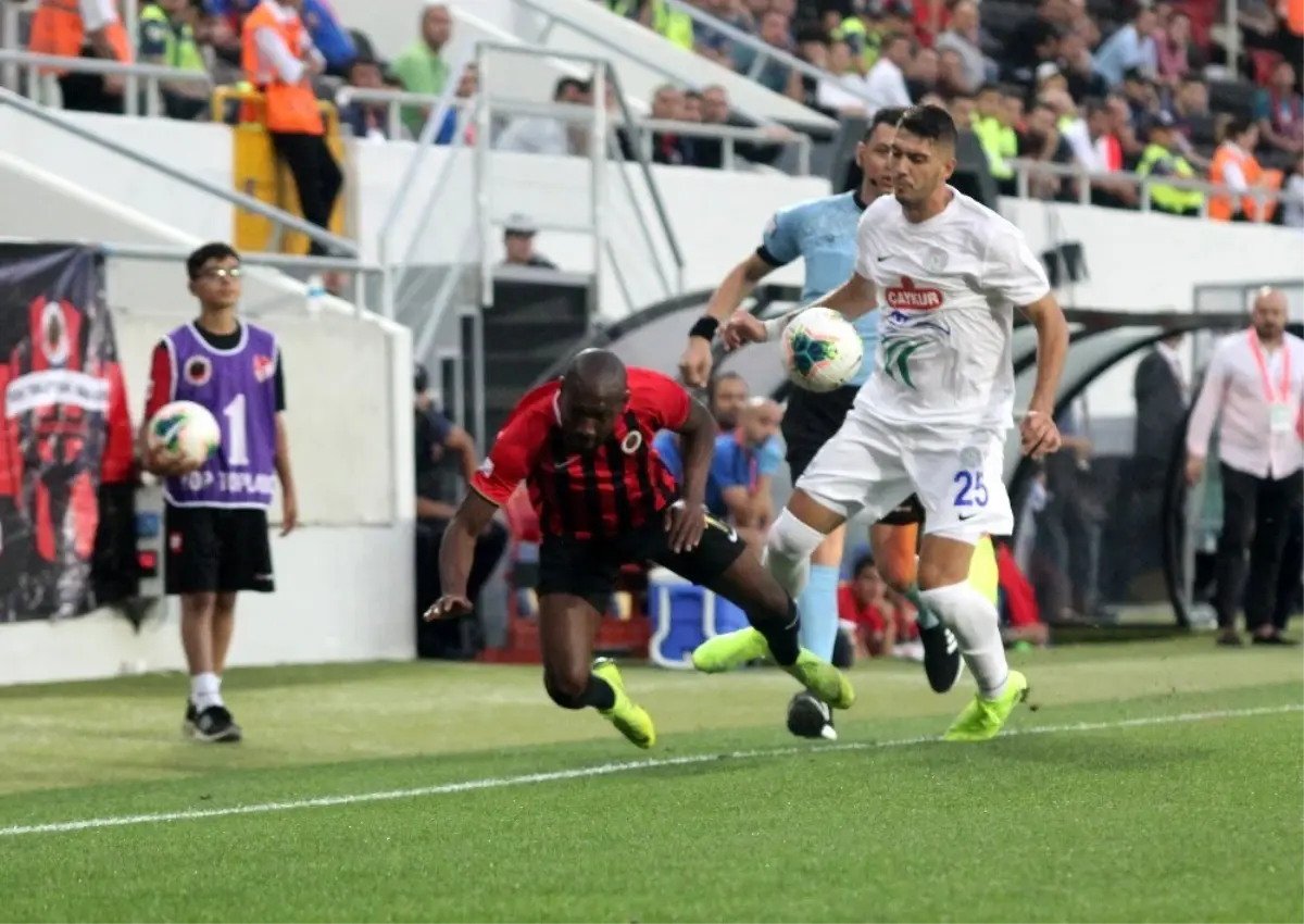 Süper Lig: Gençlerbirliği: 0 - Çaykur Rizespor: 0 (İlk yarı)